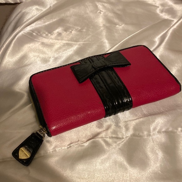 Betsey Johnson wallet - Picture 2 of 11